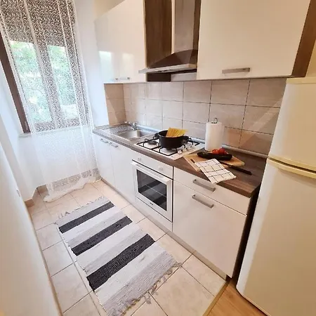 Caligula City Center Apartment Pula Exterior photo