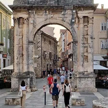 Caligula City Center Apartment Pula Exterior photo