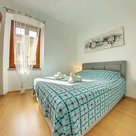 Caligula City Center Apartment Pula Exterior photo