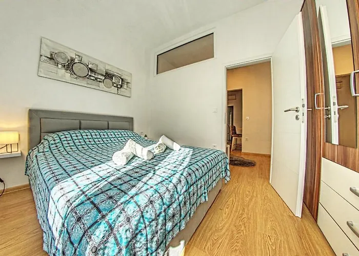 Caligula City Center Apartment